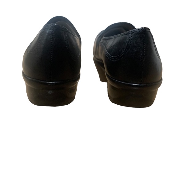 SOUL Naturalizer Carryon Loafer.  Size 9.5W - Picture 5 of 6